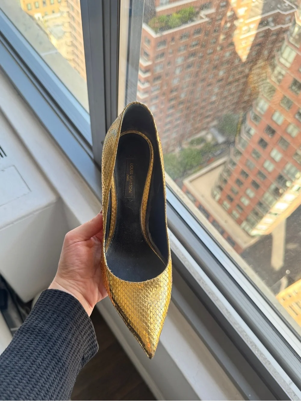 LV genuine python pumps - Picture 7 of 15